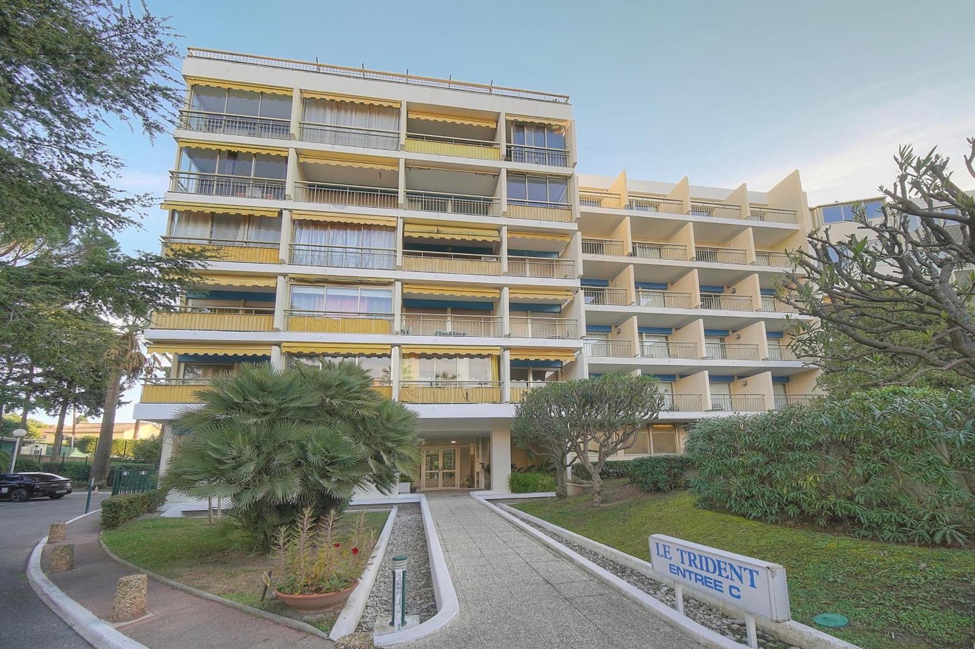 Le Ray - Parking-2min - Vca * Cannes